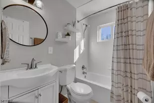 142 Barry Dr N, Vernon, NJ 07422 - Photo 14