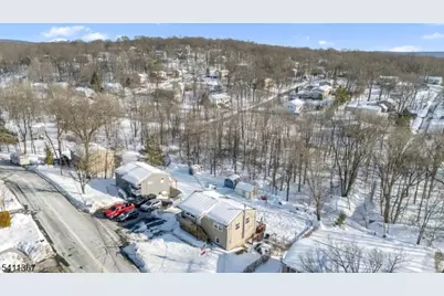 142 Barry Dr N, Vernon, NJ 07422 - Photo 32