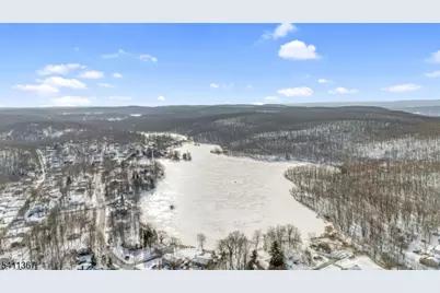 142 Barry Dr N, Vernon, NJ 07422 - Photo 34