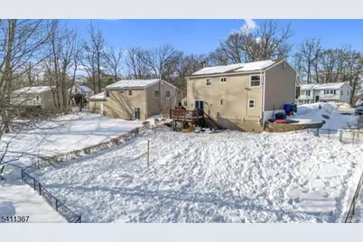 142 Barry Dr N, Vernon, NJ 07422 - Photo 28