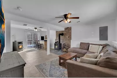 142 Barry Dr N, Vernon, NJ 07422 - Photo 20