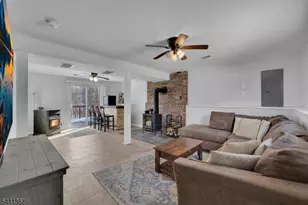 142 Barry Dr N, Vernon, NJ 07422 - Photo 20