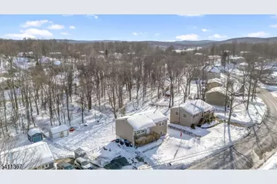 142 Barry Dr N, Vernon, NJ 07422 - Photo 30