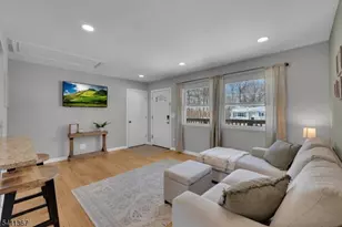 142 Barry Dr N, Vernon, NJ 07422 - Photo 6