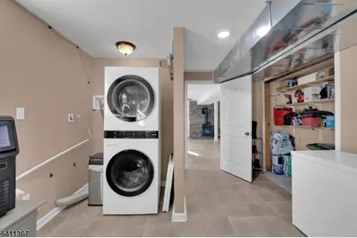 142 Barry Dr N, Vernon, NJ 07422 - Photo 24