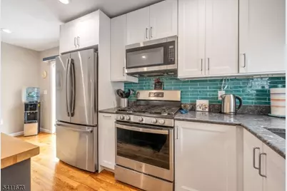 19 Colfax Dr, Pequannock Township, NJ 07440 - Photo 12