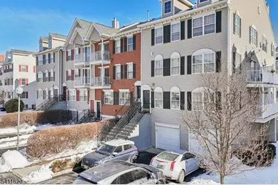 246 Matthews Dr #246, Newark, NJ 07103 - Photo 4