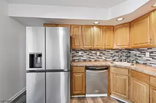 246 Matthews Drive, Newark, NJ 07103 - Photo 20