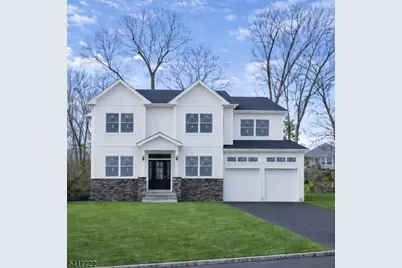 21 Maplewood Dr, Livingston, NJ 07039 - Photo 2