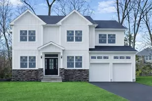 21 Maplewood Dr, Livingston, NJ 07039 - Photo 1