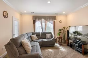 43 Elston Ct, Wanaque, NJ 07420 - Photo 4