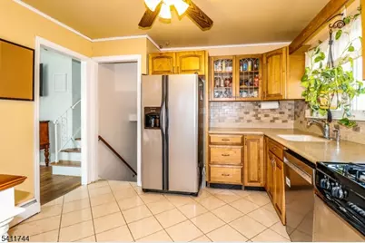 20 Alastair Pl, Woodbridge Township, NJ 07067 - Photo 8