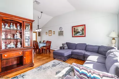 20 Alastair Pl, Woodbridge Township, NJ 07067 - Photo 6