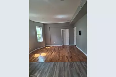 904 S 18th St, Newark, NJ 07108 - Photo 2