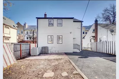 495 S Clinton St, East Orange, NJ 07018 - Photo 12