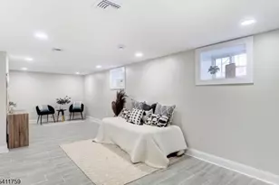 495 S Clinton St, East Orange, NJ 07018 - Photo 10