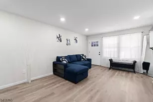 107 Willoughby St #1, Newark, NJ 07112 - Photo 2