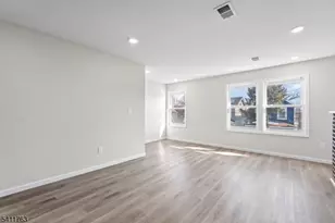 107 Willoughby St, Newark, NJ 07112 - Photo 6