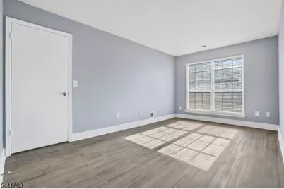 1314 Persimmon Ct, Mahwah, NJ 07430 - Photo 10