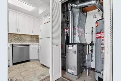 1314 Persimmon Ct, Mahwah, NJ 07430 - Photo 16