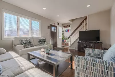 44 South Dr, Rochelle Park Township, NJ 07662 - Photo 4