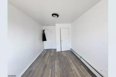 111 Pine St, Elizabeth, NJ 07206 - Photo 6