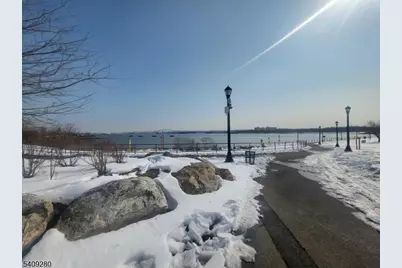 111 Pine St, Elizabeth, NJ 07206 - Photo 12