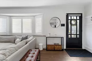 22 S Wickom Dr, Westfield, NJ 07090 - Photo 2