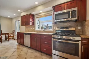 125 Laurita St, Linden, NJ 07036 - Photo 8