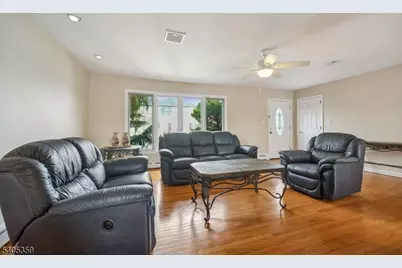 125 Laurita St, Linden, NJ 07036 - Photo 4