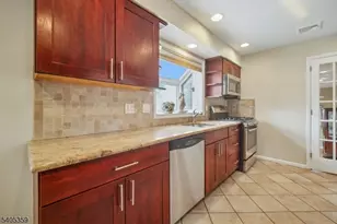 125 Laurita St, Linden, NJ 07036 - Photo 10