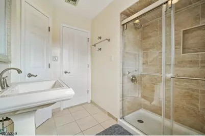 125 Laurita St, Linden, NJ 07036 - Photo 18