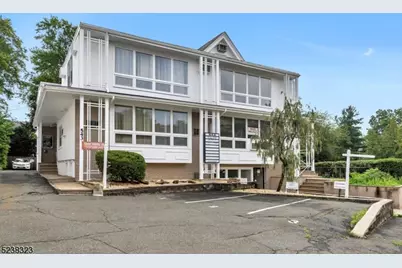 543 Valley Rd Unit 4, Montclair, NJ 07043 - Photo 2