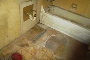 147 Martin Ave, Clifton, NJ 07012 - Photo 8