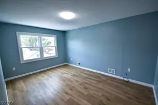 910 Smith St, Linden, NJ 07036 - Photo 10