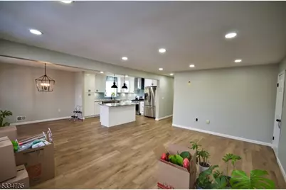 910 Smith St, Linden, NJ 07036 - Photo 4