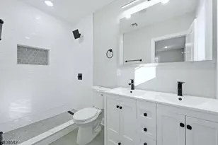 46 Eppirt St, East Orange, NJ 07018 - Photo 6