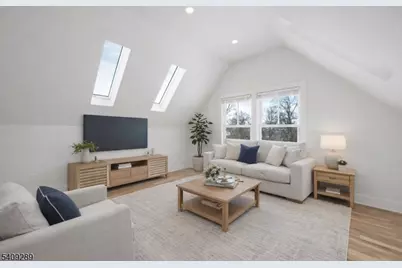 96 Watchung Ave, 3rd Fl, Montclair, NJ 07043 - Photo 6