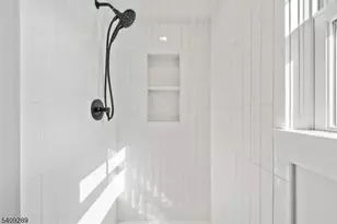 96 Watchung Ave 3rd Fl, Montclair, NJ 07043 - Photo 12