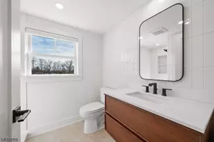 96 Watchung Ave 3rd Fl, Montclair, NJ 07043 - Photo 10