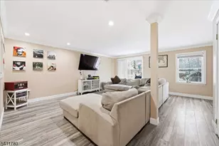 839 Valley St, Union Township, NJ 07088 - Photo 8