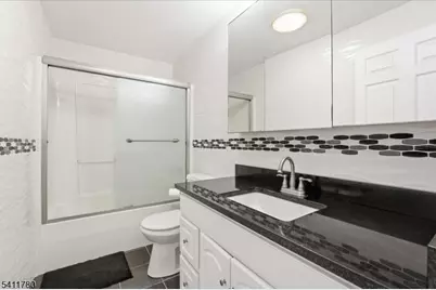 839 Valley St #B, Union Township, NJ 07088 - Photo 14