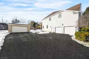 4 Buck Run Ct, Montville Township, NJ 07082 - Photo 4