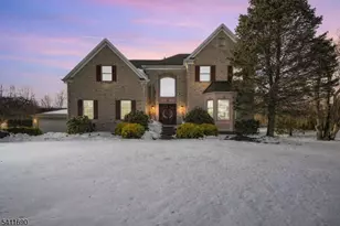 4 Buck Run Ct, Montville Township, NJ 07082 - Photo 2