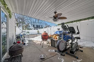 15 Furrey Pl Cv, Paterson, NJ 07522 - Photo 30