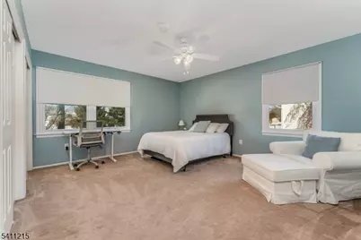 16 Aberdeen Cir, Raritan Township, NJ 08822 - Photo 32