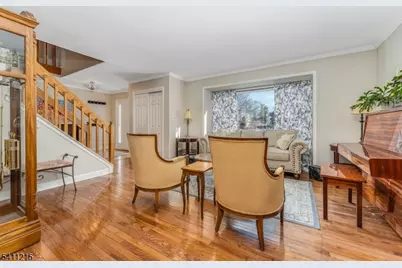 16 Aberdeen Cir, Raritan Township, NJ 08822 - Photo 18