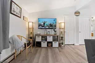 191 Millbrook Rd, Hardwick Township, NJ 07825 - Photo 16