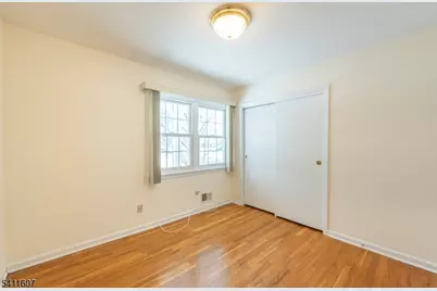 19 Trouville Dr, Parsippany, NJ 07054 - Photo 16