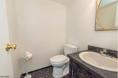 19 Trouville Dr, Parsippany, NJ 07054 - Photo 20